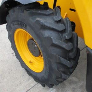 JCB531-70 (586) - obrazek 5