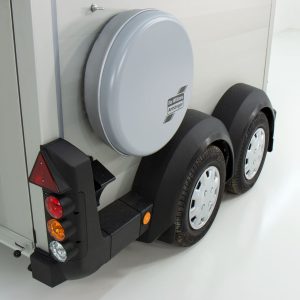 Ifor Williams Przyczepa do koni HBX 511 | Siodlarnia | Nowy model | Czerwona - obrazek 4