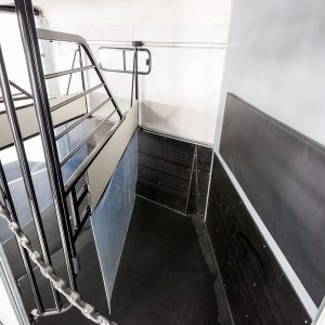 Cheval Liberte Pferdeanhänger Maxi 3 | 3 Pferde | Pullmann 2 Fahrwerk | schwarz – Bild 8