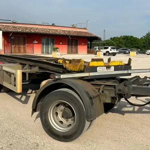 Zweiseitiger kippbarer Pneumatiktrailer (Zorzi) – Bild 2